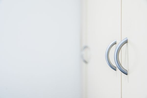 Cabinet Handle Replacement in Hutto